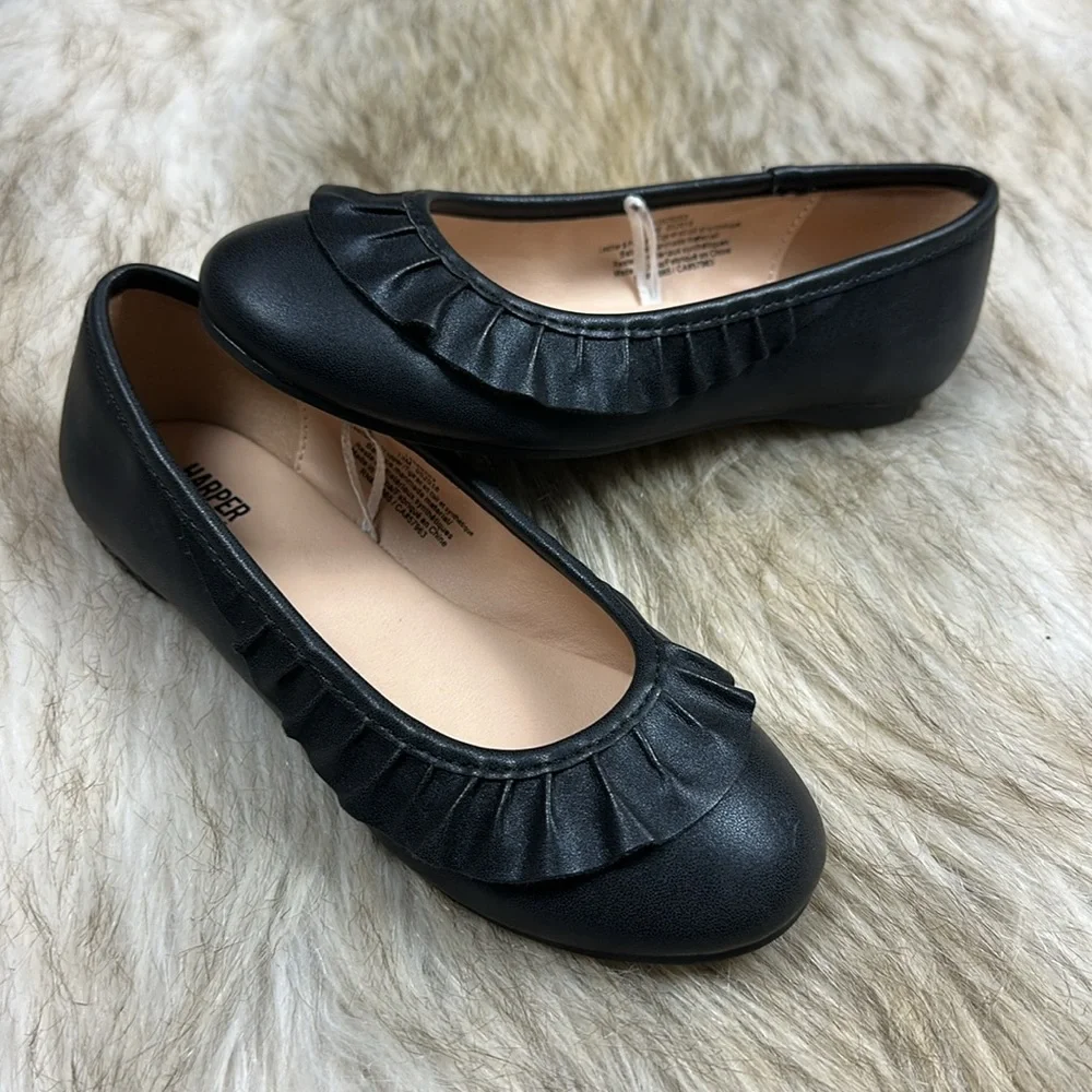 Size 13 Harper Canyon Elegant Black Ruffle Flats